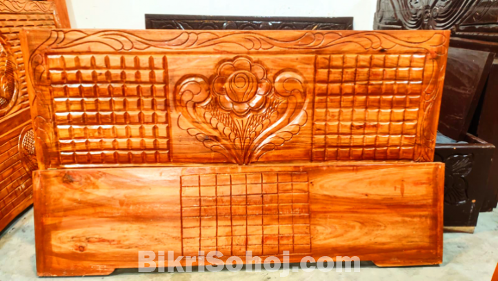 ৫ ফিট ৭ ফিট সেমি বক্স খাট